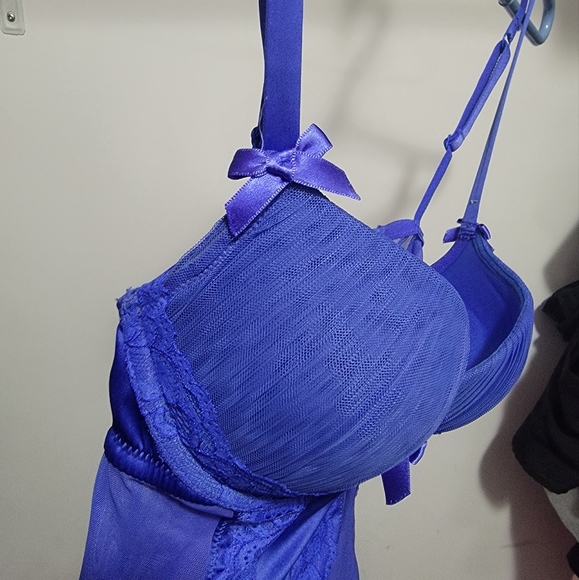Shear XS LaSenza Blue Lingerie with Silk Ribbon and Frill - Picture 4 of 9